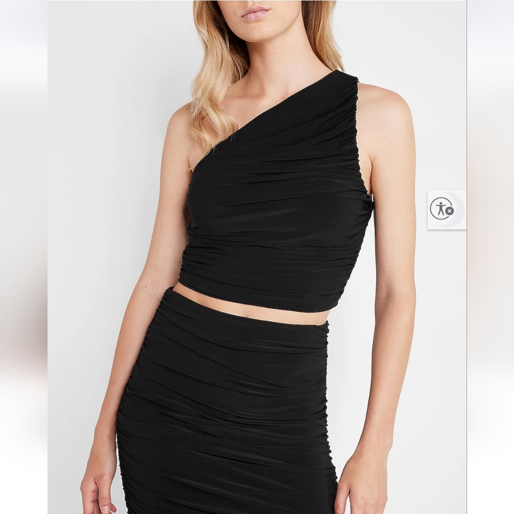 Fitted One Shoulder Ruched Cropped Tank- Express